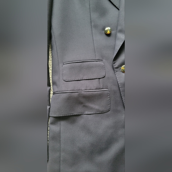 Dunhill Double Breasted Navy Blue Blazer with gold and black logo D buttons - Picture 15 of 16